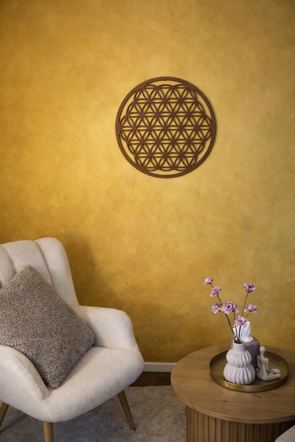 Ruhiger Coaching-Raum in warmer Atmosphäre